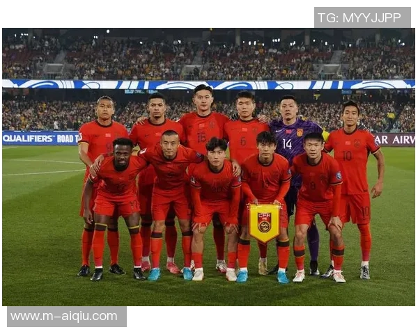 热门足球赛事回顾与分析球星表现与战术演变全解析 热门足球赛事回顾与分析球星表现与战术演变全解析