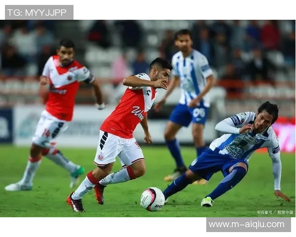 瓜达拉哈拉与托卢卡的激烈对决展现足球魅力与战术智慧 瓜达拉哈拉与托卢卡的激烈对决展现足球魅力与战术智慧